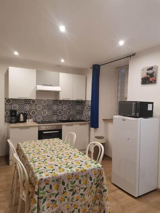 Jolie Logement Au Coeur Du Pays Basque Cheraute Esterno foto